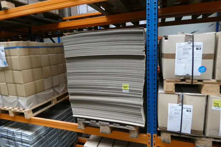Konvolut B-Welle beids. Schrenz 1120x920mm V1043 Umfang: Palette mit Inhalt